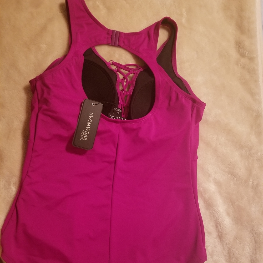 NWT one piece bathing suit - Picture 5 of 8